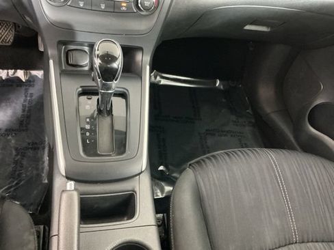 Used 2017 Nissan Sentra SV FWD image 18
