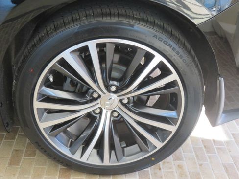 Used 2018 INFINITI Q60 3.0t Luxe image 8