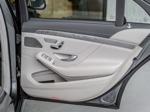 Used 2017 Mercedes-Benz S 550 4MATIC Sedan image 56