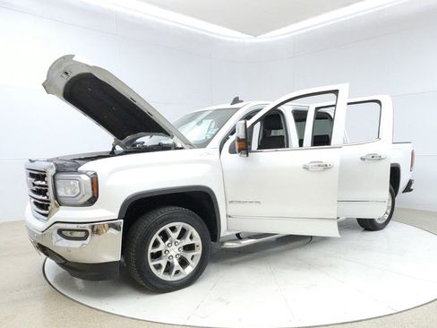 Used 2018 GMC Sierra 1500 SLT w/ Max Trailering Package image 10