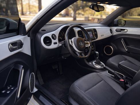 Used 2016 Volkswagen Beetle 1.8T image 6