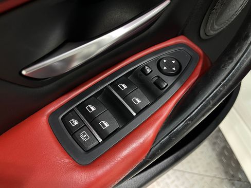 Used 2016 BMW M3 RWD image 15
