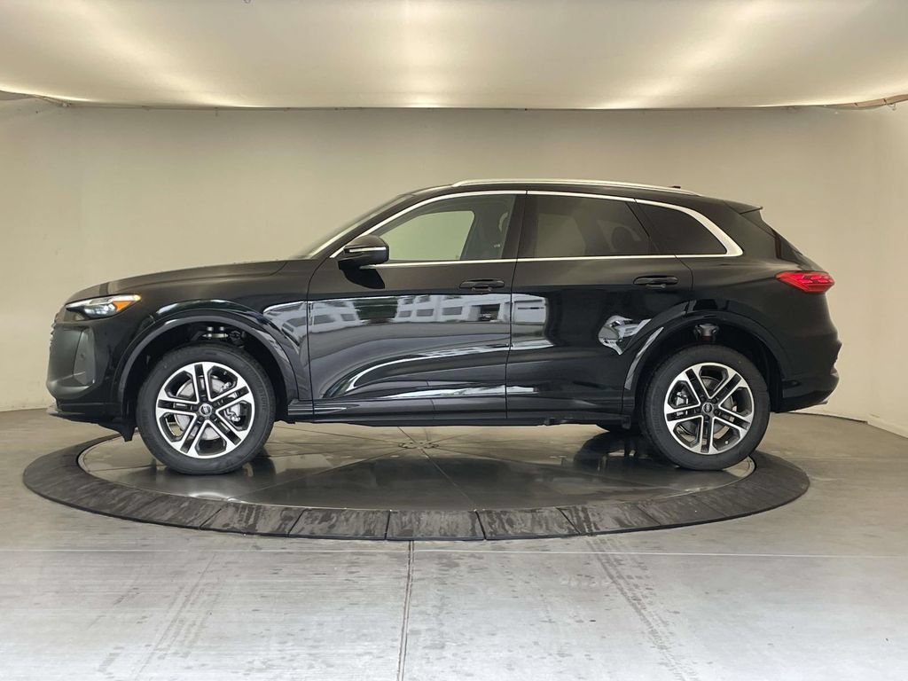 New 2026 Audi Q5 Premium Plus AWD/4WD image 2