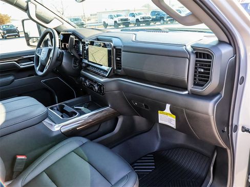 New 2026 Chevrolet Silverado 2500 LT w/ Trail Boss Package image 15