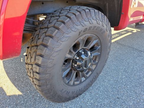 Used 2020 Ford F250 Platinum w/ Tremor Off-Road Package image 26