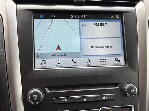 Used 2017 Ford Fusion Energi SE FWD image 13