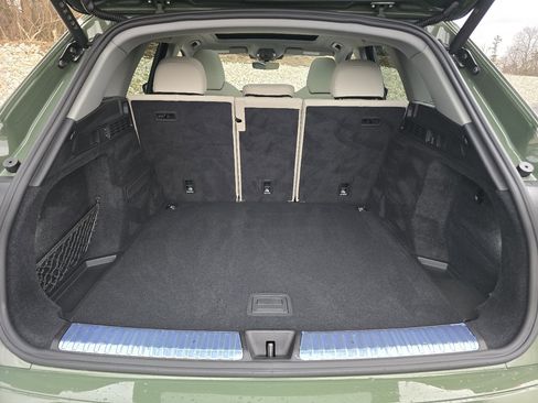 Certified 2025 Audi Q5 Prestige image 30