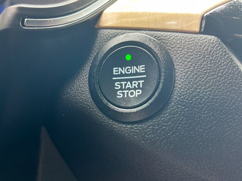 Used 2022 Ford Escape Titanium w/ Titanium Elite Package image 35