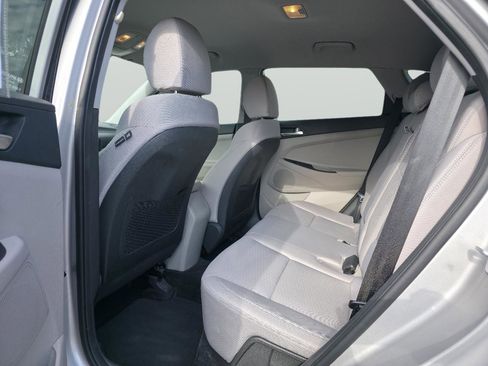 Used 2020 Hyundai Tucson SE image 11