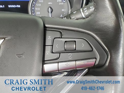 Used 2023 Cadillac XT6 Premium Luxury image 17