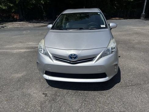 Used 2014 Toyota Prius V Three FWD image 2