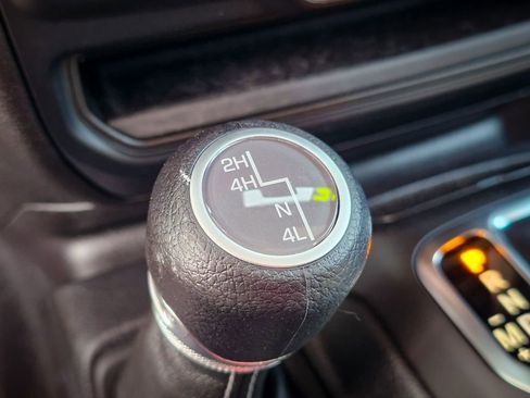 Certified 2025 Jeep Wrangler Sport S image 23