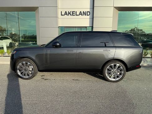 Used 2025 Land Rover Range Rover Long Wheelbase SE AWD/4WD image 1