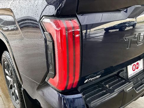 Used 2025 Toyota Tundra Platinum AWD/4WD image 28