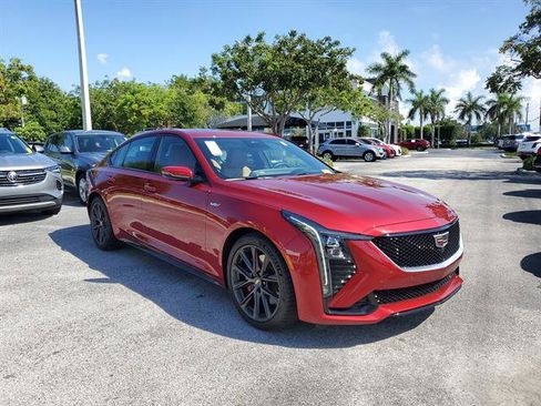 Certified 2025 Cadillac CT5 V RWD image 25