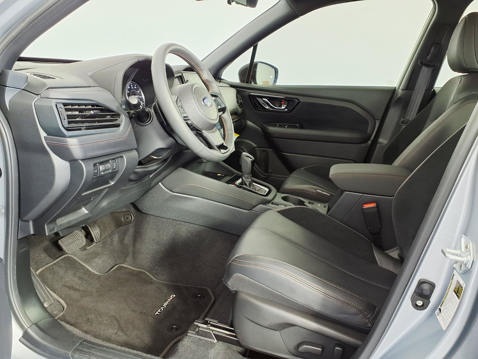 Used 2025 Subaru Forester Touring AWD/4WD image 15