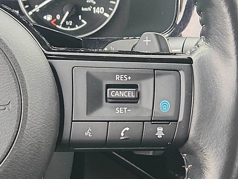 Used 2022 Nissan Pathfinder SL AWD/4WD image 21