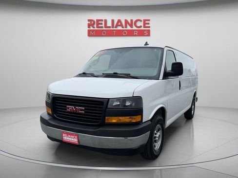 Used 2022 GMC Savana 2500 w/ Driver Convenience Package image 1