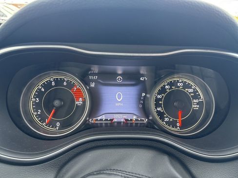 Used 2022 Jeep Cherokee Trailhawk w/ Comfort/Convenience Group image 27