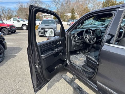 Used 2023 RAM 1500 Limited image 11