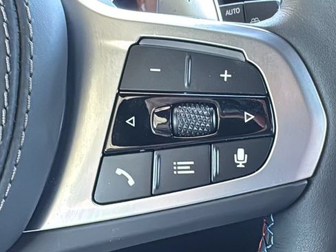 Used 2025 BMW X7 M60i AWD/4WD image 13