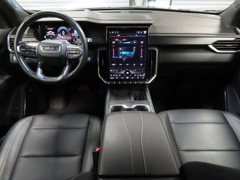 Used 2024 GMC Acadia Elevation w/ Luxury Package FWD image 28