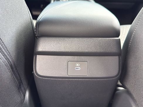 New 2026 Nissan Sentra SV w/ SV Convenience Package FWD image 12