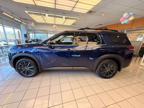 New 2026 Nissan Pathfinder SL w/ SL Premium Package image 8