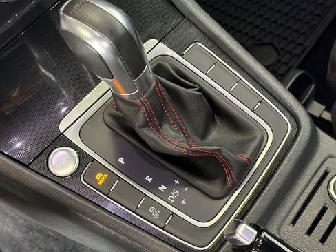 Used 2017 Volkswagen GTI Sport image 23