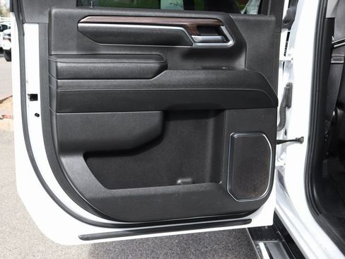 Used 2024 Chevrolet Silverado 2500 LT image 38