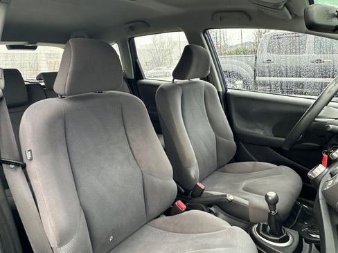 Used 2011 Honda Fit image 29