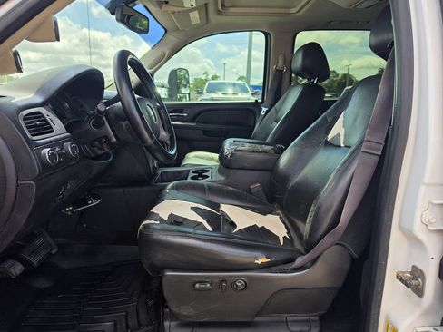 Used 2013 Chevrolet Silverado 3500 LTZ w/ LTZ Plus Package AWD/4WD image 10
