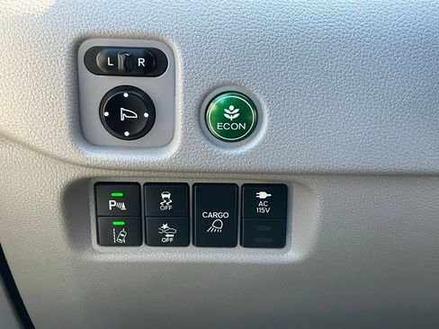 Used 2020 Honda Ridgeline RTL-E image 17