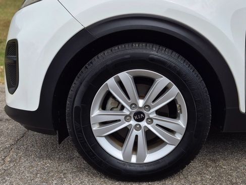 Used 2017 Kia Sportage LX FWD image 22