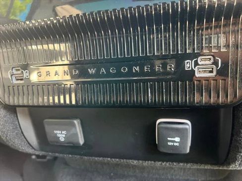 Certified 2022 Jeep Grand Wagoneer Series I AWD/4WD image 19