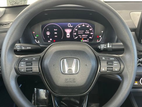 Used 2023 Honda Accord EX image 11