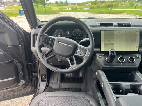 New 2026 Land Rover Defender 110 S AWD/4WD image 13