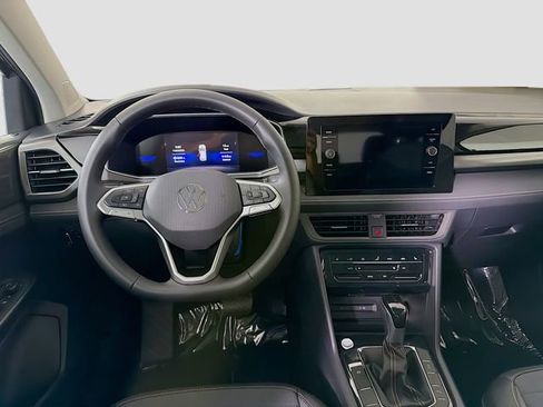 New 2026 Volkswagen Taos SE FWD image 23