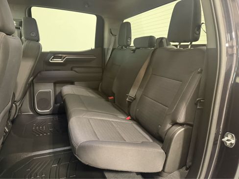 Used 2022 Chevrolet Silverado 1500 RST w/ Z71 Off-Road Package AWD/4WD image 15