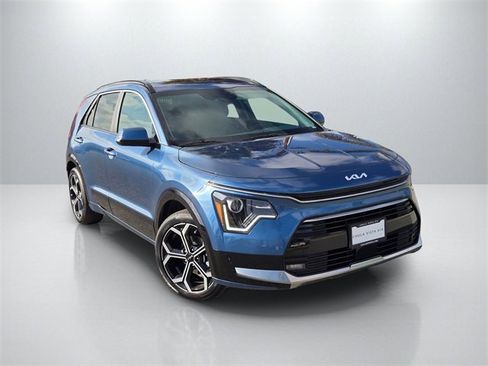 New 2025 Kia Niro EX Touring image 1