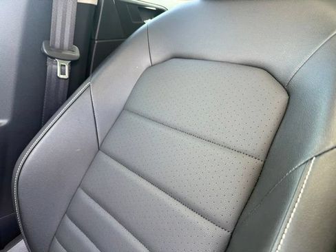 Used 2024 Volkswagen Jetta SE w/ Panoramic Sunroof Package FWD image 25