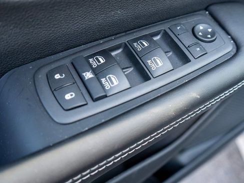 New 2026 Chrysler Pacifica Select image 15