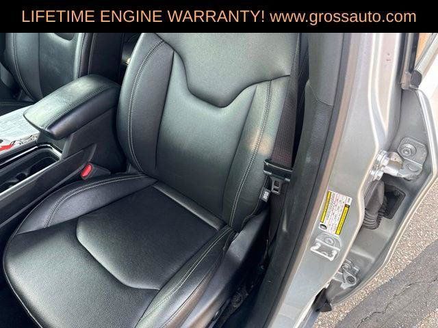Certified 2025 Jeep Compass Limited AWD/4WD image 18
