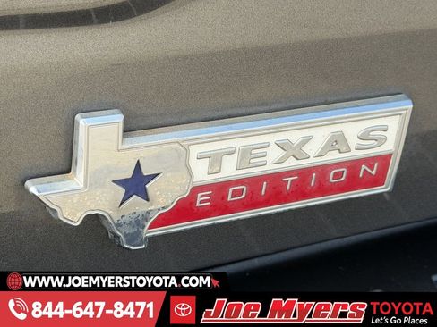 Used 2015 Ford F150 XLT w/ Equipment Group 302A Luxury image 11