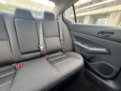 Used 2025 Nissan Altima 2.5 SV image 39