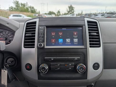 Used 2019 Nissan Frontier SV AWD/4WD image 16