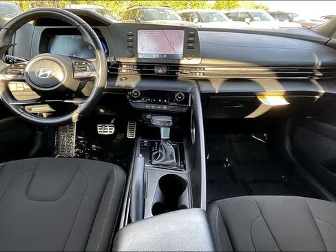 Certified 2025 Hyundai Elantra Sport image 15