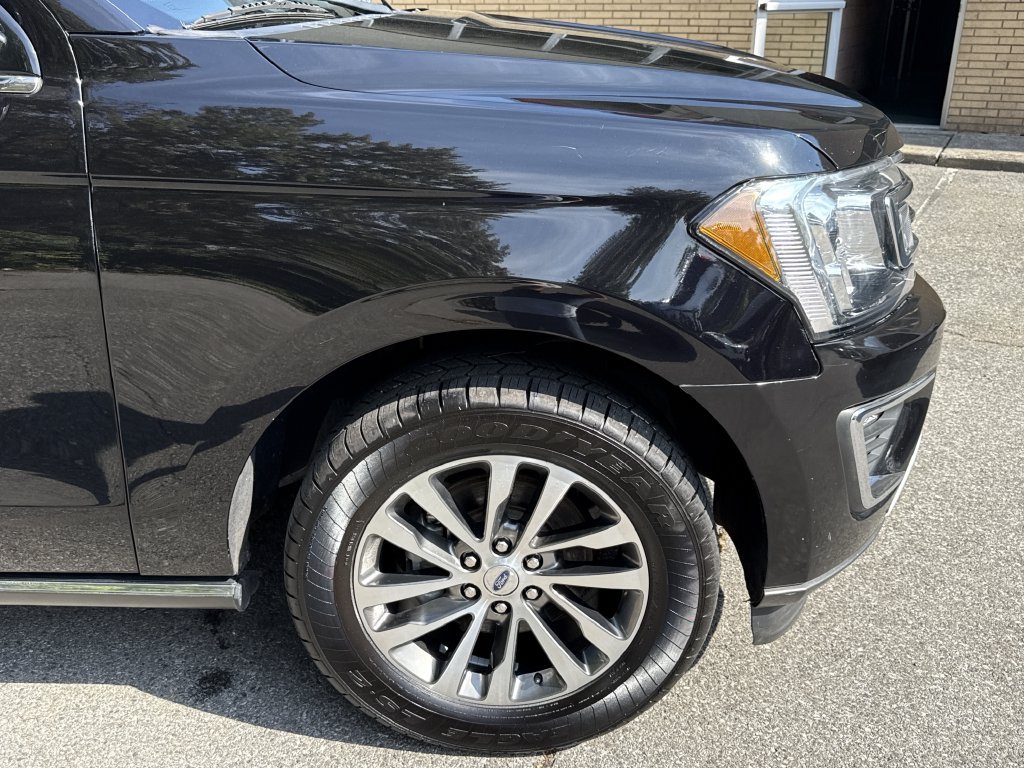 Used 2021 Ford Expedition Max Limited AWD/4WD image 10