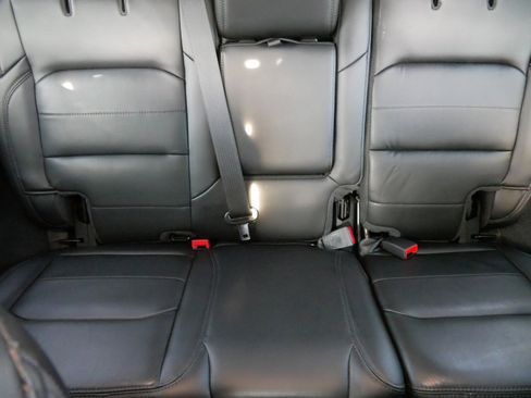 Used 2021 Jeep Wrangler Unlimited Sahara image 13