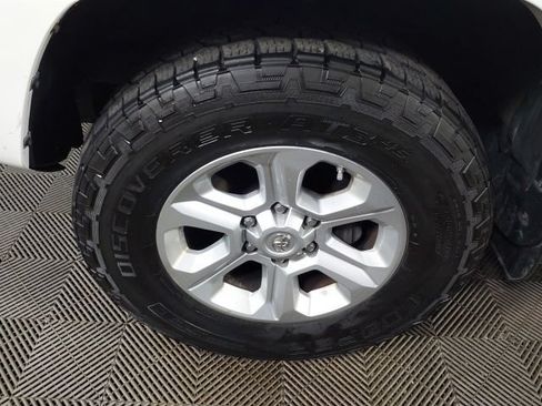Used 2020 Toyota 4Runner SR5 Premium w/ Moonroof Package AWD/4WD image 8